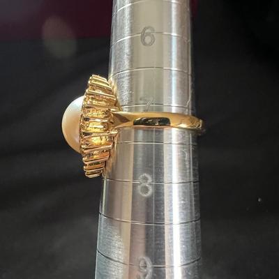 Huge Assortment of Fashion Earrings & More (B3-RG)