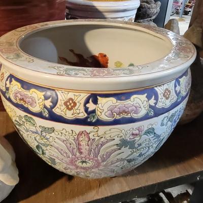 Large Assortment of Planters (BS1-DW)