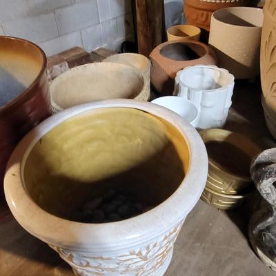 Large Assortment of Planters (BS1-DW)