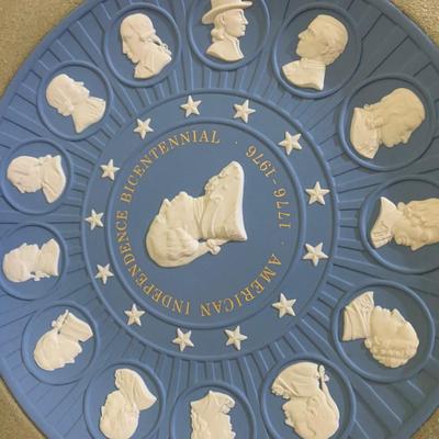 Wedgwood Jasperware American Independence Pale Blue Plate Set In Original Box