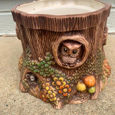 Vintage Flower Pot with Cast-iron Style Pagoda (Y-KW)