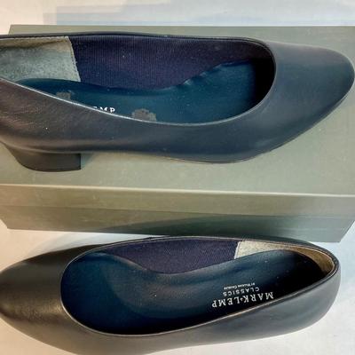 Women's Mark Lemp shoes New in box size 8.5 D