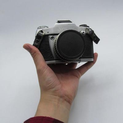 Vintage Ihagee Dresden Exakta 500 35mm Camera with Carl Zeiss Jena Tessar 50mm Lens