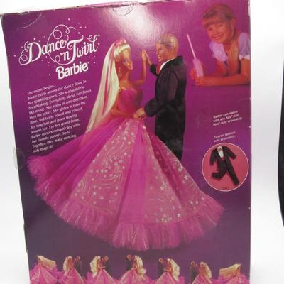 Dance N' Twirl Barbie Mattel 11902 in Original Box Battery Operated Toy