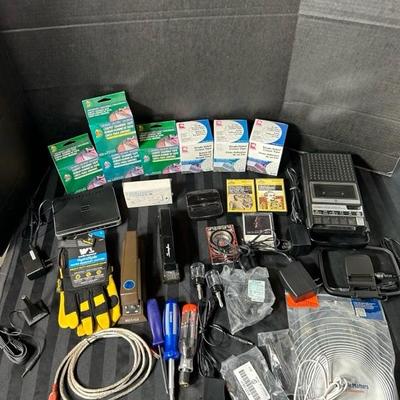 Lot 647 misc items