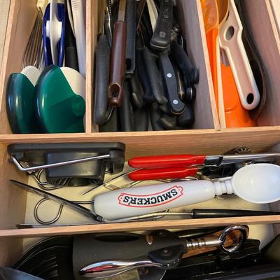 Flatware and kitchen utensils