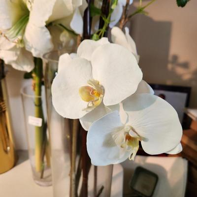 Lot of 4 Faux Floral Flower Arrangements