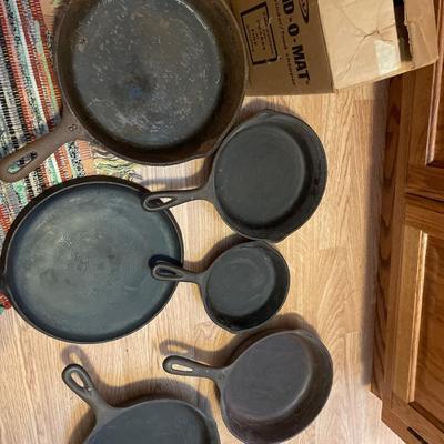 Cast iron pans and grind o matic