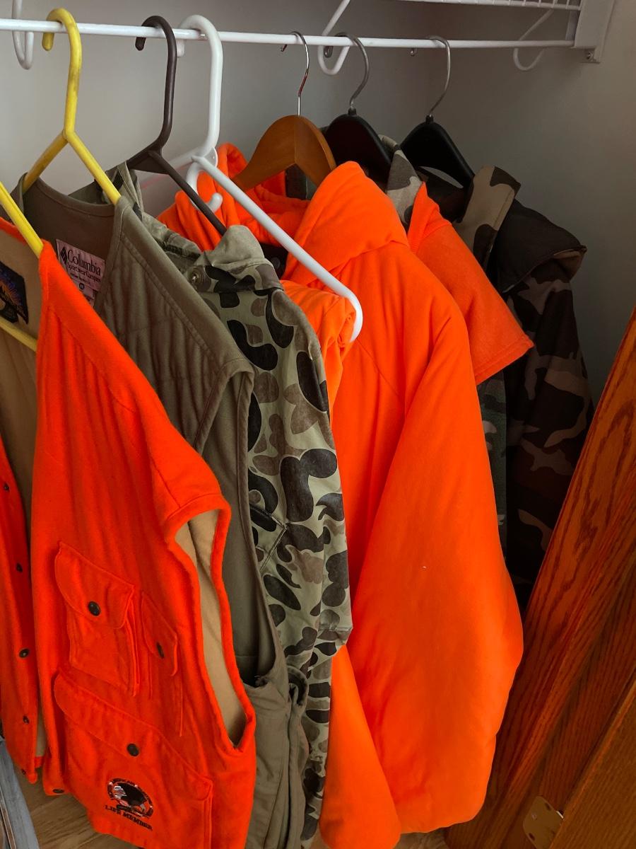 hunting-clothes-size-xxl-estatesales