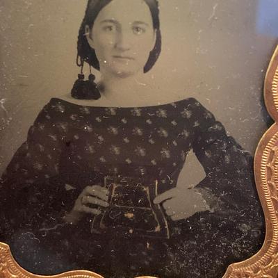 Antique Dageurratype Photo Woman Holding Object In Lap Doylestown PA