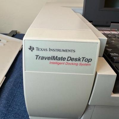 Lot 619 vintage, Texas instruments, travel, mate, 4000 E laptop and docking station