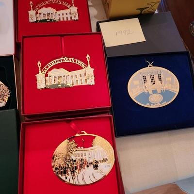 lot of 17 White House and others Christmas Tree ornaments