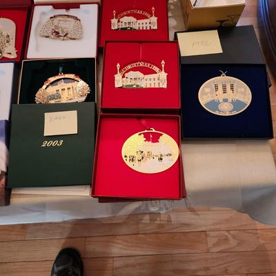 lot of 17 White House and others Christmas Tree ornaments