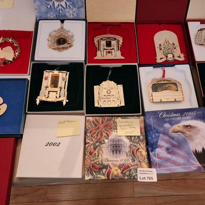 lot of 17 White House and others Christmas Tree ornaments