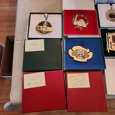 lot of 17 White House and others Christmas Tree ornaments