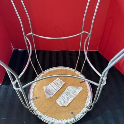 Lot 660 white vanity stool