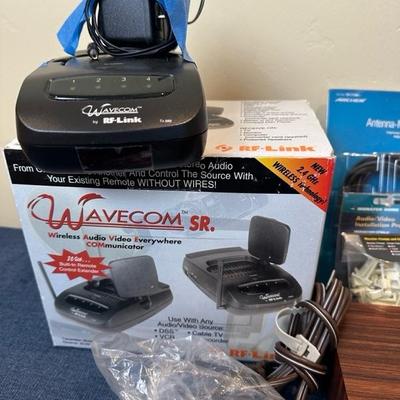 Lot 624 Variety of AV items