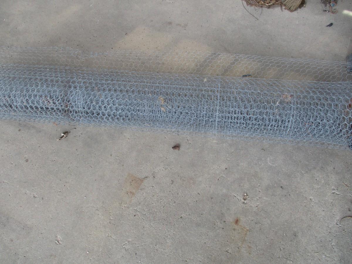 Roll of Chicken/Poultry Wire Approx 71" Long