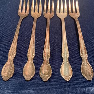 5 William Rogers 5.5â€ Seafood Forks