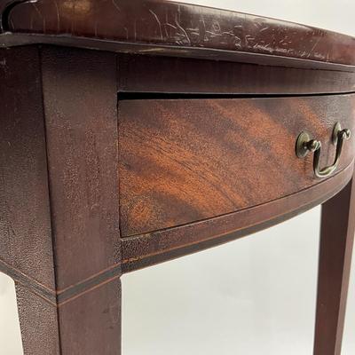 1906 Hepplewhite Flame Mahogany Drop Leaf Table