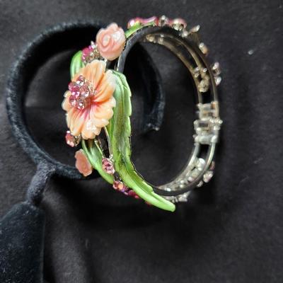Floral Enamel Rhinestone Bracelet