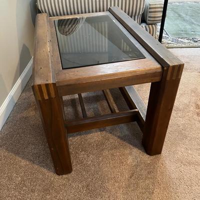 Craftsman Style Glass Topped End Table (UD-RG)