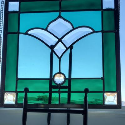 Stained Glass Green Tulip