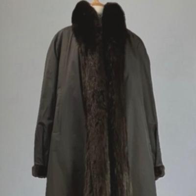 Gorgeous Vintage Natural Ranch Mink Fur Coat Reversible