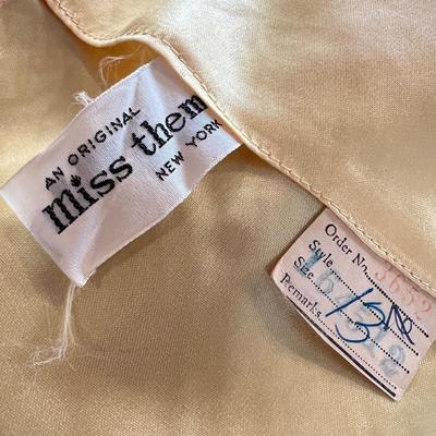 12 Piece Lot Amazing Vintage Clothes