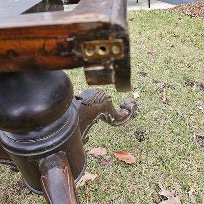 Oval Wood Table w/ Tri-Leg Pedestal (G-JS)