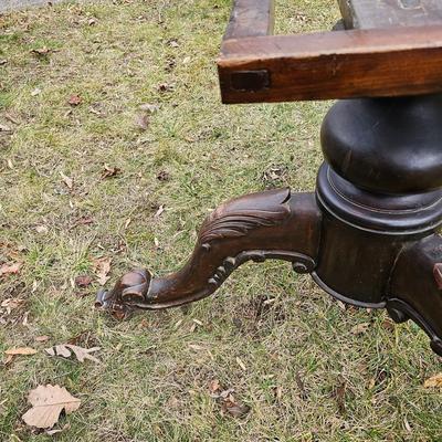 Oval Wood Table w/ Tri-Leg Pedestal (G-JS)