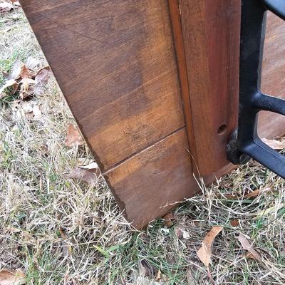 Vintage Singer Treadle Sewing Machine Table (G-JS)