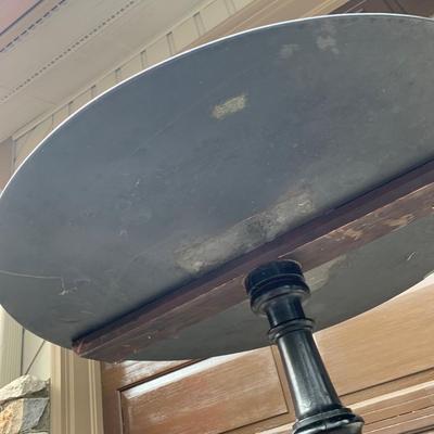 Hand-Painted Pedestal Table (G-HS)