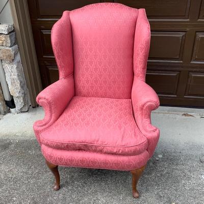 Queen Anne Style Wingback Armchair with Down Cushion (G-HS)