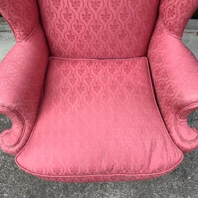 Queen Anne Style Wingback Armchair with Down Cushion (G-HS)