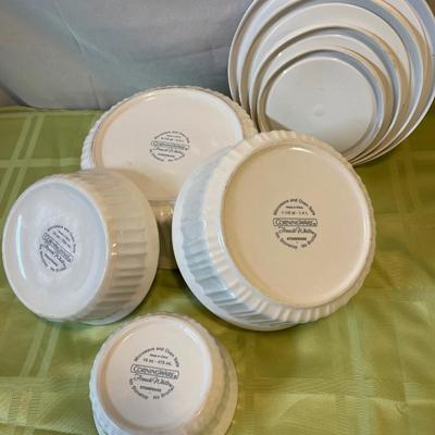 CorningWare bowls with covers