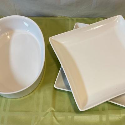 White Serving platters (3)