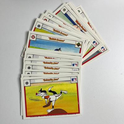 Vintage Looney Tunes MLB Trading Cards