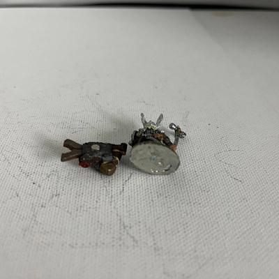 Miniature Figures (19)
