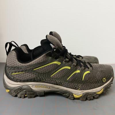 Merrell Vibram Hiking Shoes - Mens Size 9.5