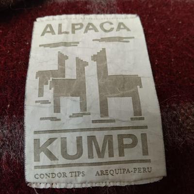 Alpaca Kumpi Plaid Throw Blanket