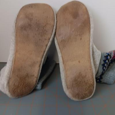 Slipper Socks - Womens Small