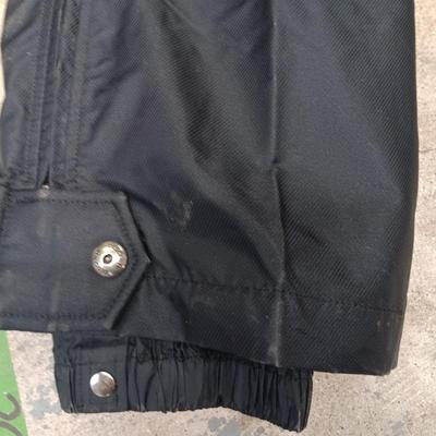 Descente Snow Pants - Size 34