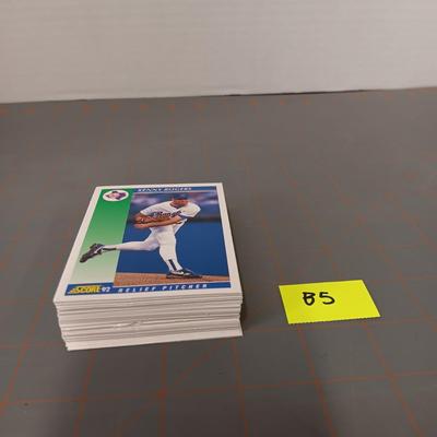 Baseball Card Bundle (B5)