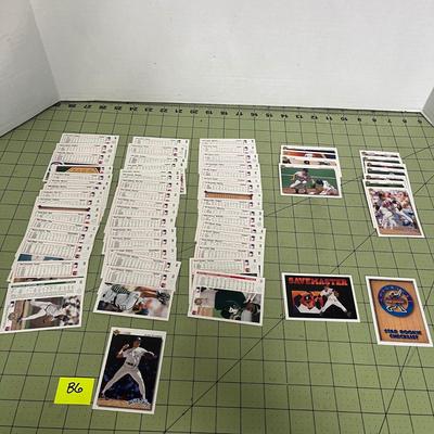 Baseball Card Bundle (B6)