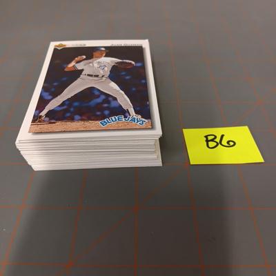 Baseball Card Bundle (B6)