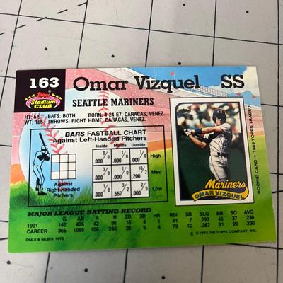 Baseball Card Bundle (B10)