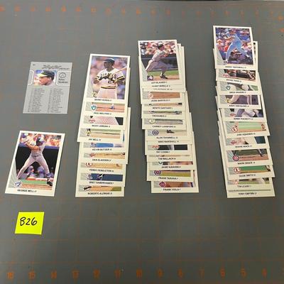 Baseball Card Bundle (B26)
