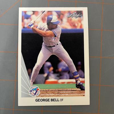 Baseball Card Bundle (B26)