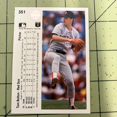 Baseball Card Bundle (B36)